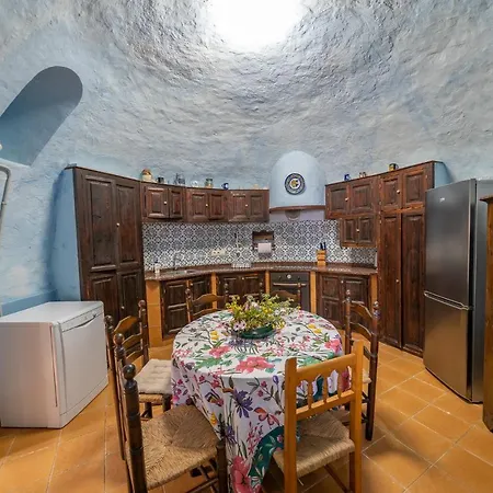 Castillo Xirau Lux Villa