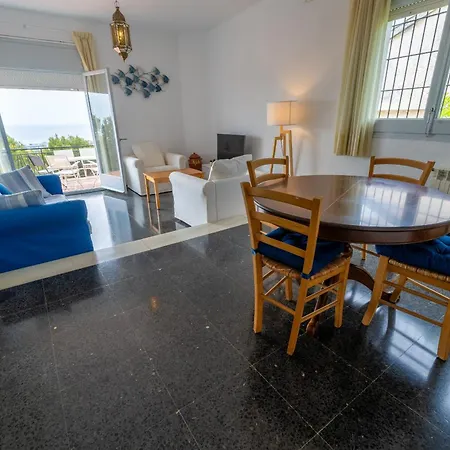 Homeholidaysrentals Himalaia - Costa Barcelona *