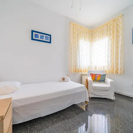 Pousada Homeholidaysrentals Himalaia - Costa Barcelona *