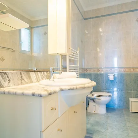 Pousada Homeholidaysrentals Himalaia - Costa Barcelona *