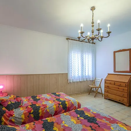 Holiday home Awesome In With House Sea View
