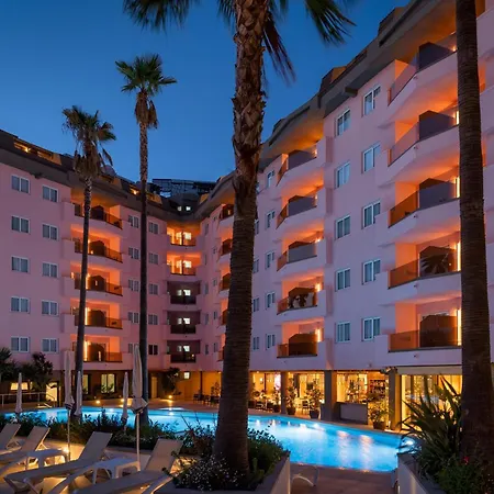 Aqua The Breeze (adults Only +18) Khách sạn 4*