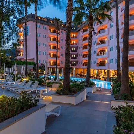 Khách sạn Aqua The Breeze (adults Only +18) 4*