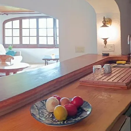 Cave House With Sea Views Apartamento *