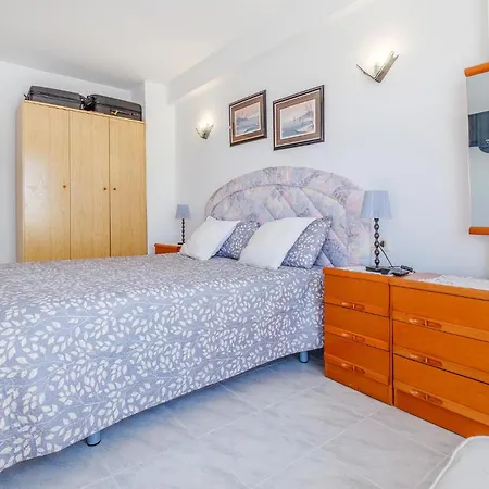 Vakantiehuis Cozy In With Kitchen Santa Susanna