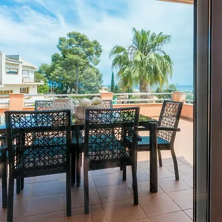 Homeholidaysrentals Electra Villa