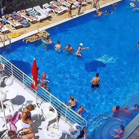 Riviera Hotel