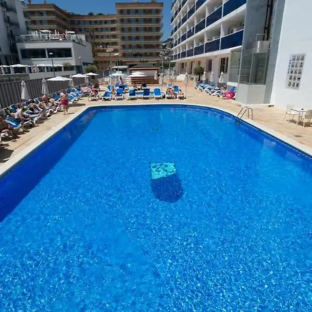 Riviera Hotel