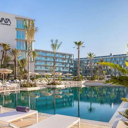 Hotel Atzavara & Santa Susanna