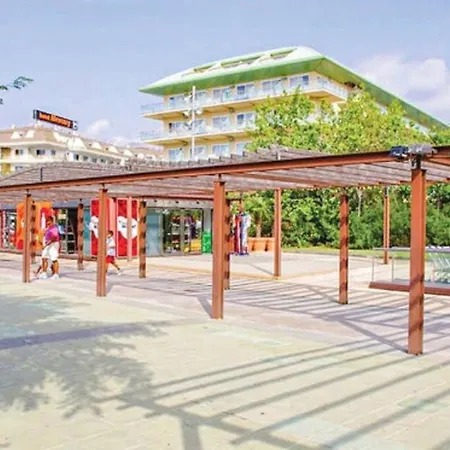 Seahomes Vacations - Marina Boutique Design Apartment *