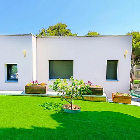 Amazing In With Kitchen Hébergement de vacances Santa Susanna